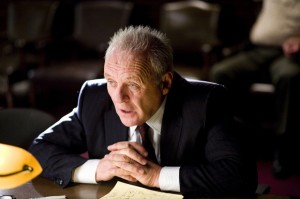 fracture 2 300x199 Fracture (2007) cu Anthony Hopkins 