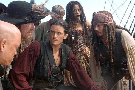 large pirates Orlando Bloom s a săturat de Piraţii din Caraibe