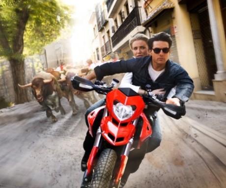 cruise diaz knight and day 460x383 Knight and Day (2010)
