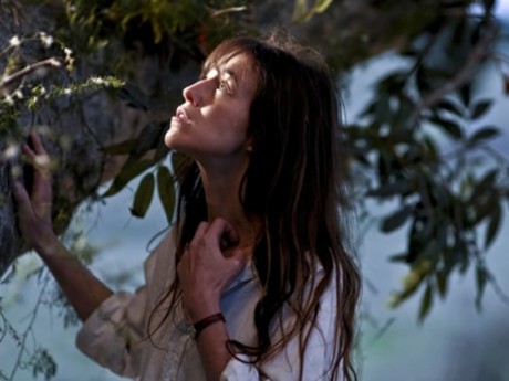 charlotte gainsbourg the tree 460x345 The Tree (2010)