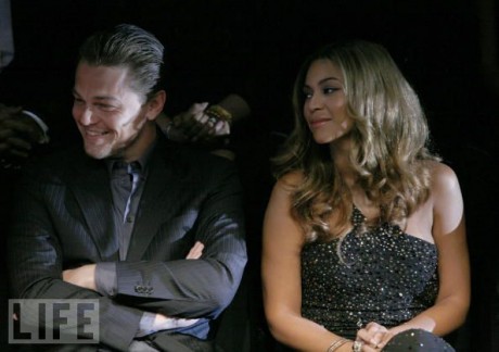 89854052 89854052 460x324 DiCaprio cu Beyonce într un musical?!?