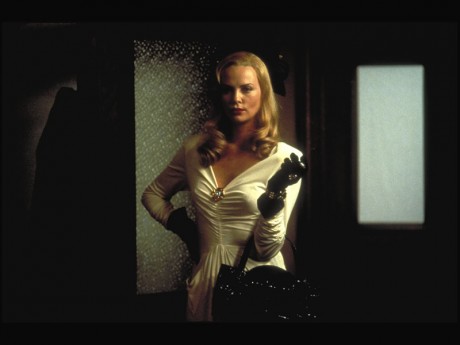 Charlize Theron in The Curse of the Jade Scorpion Wallpaper 10 8001 460x345 The Curse of the Jade Scorpion (2001)