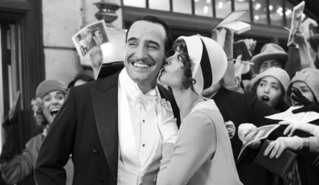 the artist kiss1 460x267 Nominalizarile la premiile BAFTA 2012 