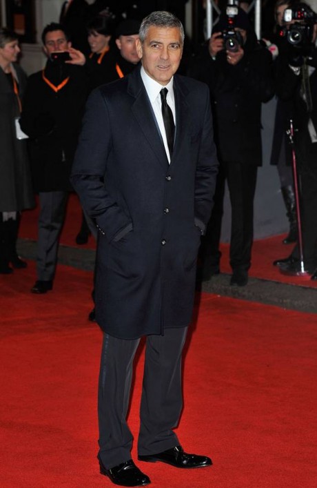 George+Clooney+attends+the+Orange+British+Academy+Film+Awards+20121 460x707 Tinute pe covorul rosu la BAFTA 2012