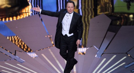 Oscars 2012 Billy Crystal s Opening Monologue 460x252 Ceremonia de decernare a Premiilor Academiei 2012