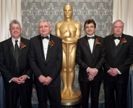 romani 460x376 Doi români câștigă la Premiile Oscar 2012