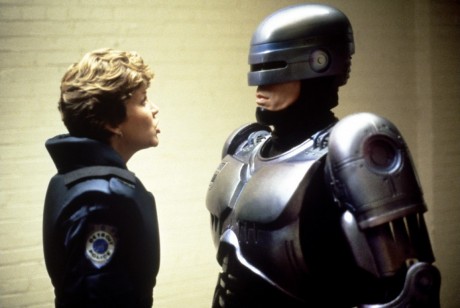 robocop 1987 14 g1 460x308 Joel Kinnaman are rolul principal in remake ul filmului RoboCop