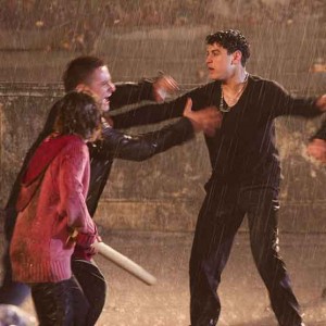 bf8841ce3a175df06636f6f4cd3147bc sorinel 300x300 Poveste de cartier (2008)