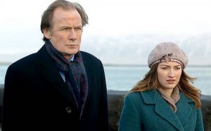 thegirlinthecafe0806 300x187 The Girl in the Café (2005)