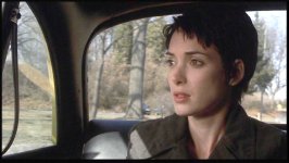 999git_winona_ryder_160