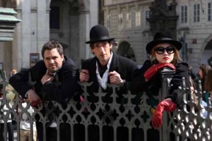 brothers20bloom 300x200 [concurs] Fratii Bloom / The Brothers Bloom (2009)