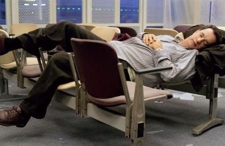 untitledc The Terminal (2004) cu Tom Hanks