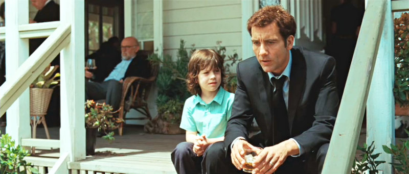 00026262 [Trailer] The Boys are Back cu Clive Owen