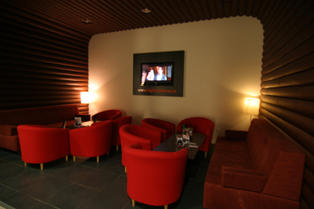 7000 The Light Cinema împlineşte un an!