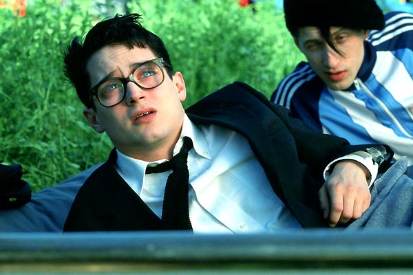 18441739 Everything is illuminated (2005)