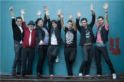 ddd [concurs] Let the movie music play!