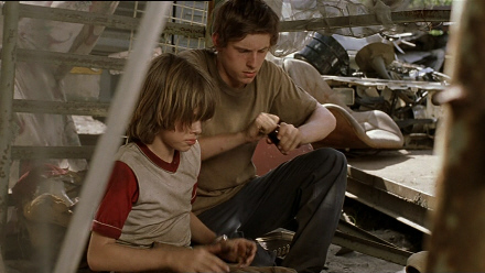 undertow 2 Undertow (2004)