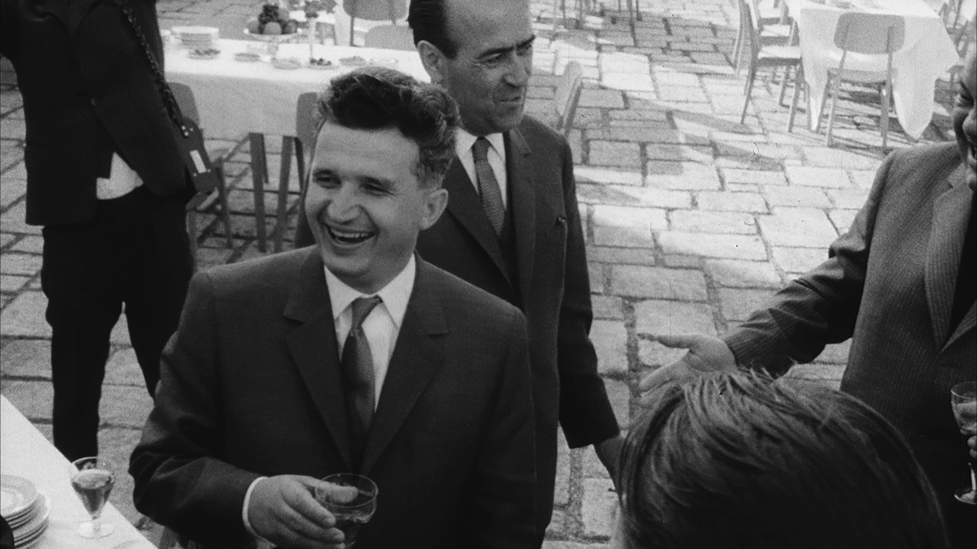 Autobiografia lui Nicolae Ceausescu Autobiografia lui Nicolae Ceauşescu la TIFF 2010