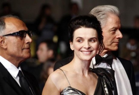 juli 460x316 Si alte vedete in fotografii la Cannes 2010