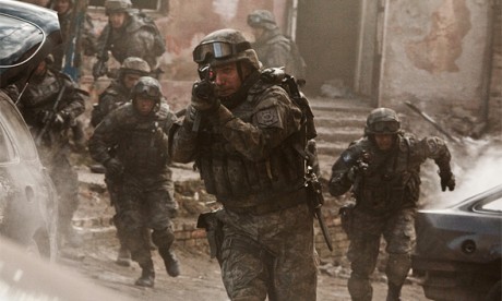 Fiennes Coriolanus firstlook full02 460x276 Primele imagini din Coriolanus cu Gerard Butler