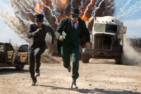greenhornetphoto2small 460x306 [Trailer Tare] The Green Hornet cu Seth Rogen şi Christoph Waltz