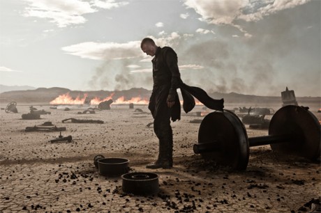 priest newfirstlookpreCCSF full01 460x3061 [Trailer] Priest cu Paul Bettany