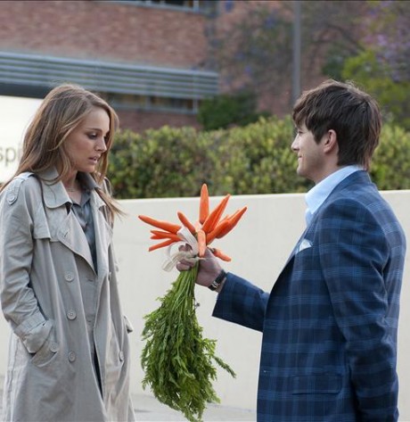 no strings natalie portman ashton kutcher 460x473 [Trailer Tare] No Strings Attached