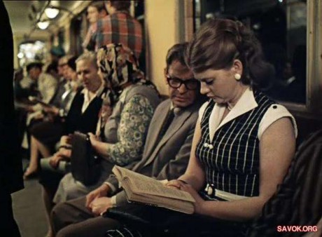 moscow-does-not-believe-in-tears-screenshot moscow does not believe in tears screenshot 460x338 Top 20: Filme Europene