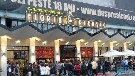 p1180863 460x258 10 Poze Faine la TIFF 2011