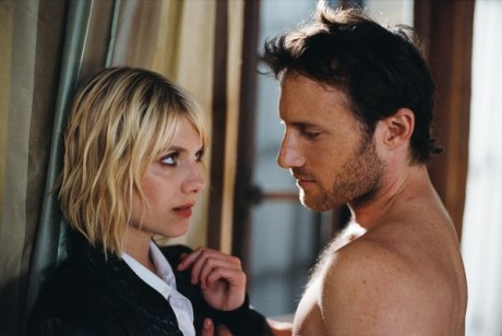 600full requiem pour une tueuse photo2 460x308 Requiem for a Killer (2011)
