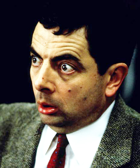 mr-bean-668088l mr bean 668088l Mr Bean si a zdrobit masina