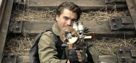 darkesthour 7 460x212 The Darkest Hour (2011)