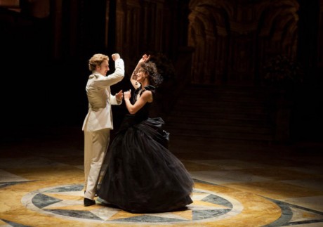 Au aparut primele imagini din filmul Anna Karenina 950 1 aj 460x323 Au aparut primele imagini din filmul Anna Karenina