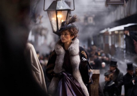 Au aparut primele imagini din filmul Anna Karenina 950 3 kk 460x323 Au aparut primele imagini din filmul Anna Karenina