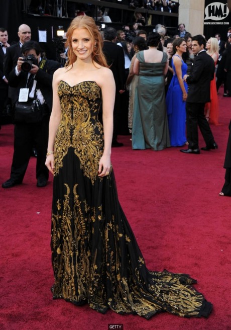 jessica 460x656 Tinute pe covorul rosu la Premiile Oscar 2012