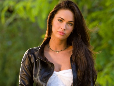 megan fox 11 normal 460x345 Megan Fox si Zoe Saldana vor juca in Swindle
