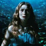 Mia-Wasikowska-as-Alice-in-Tim-Burtons-Alice-in-Wonderland