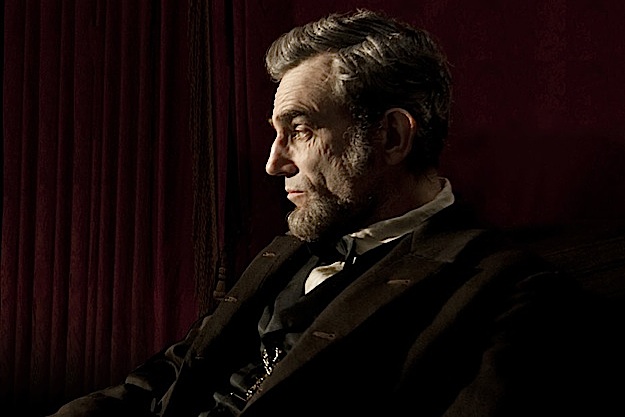 Daniel-Day-Lewis-in-Lincoln-2012-Movie-Image